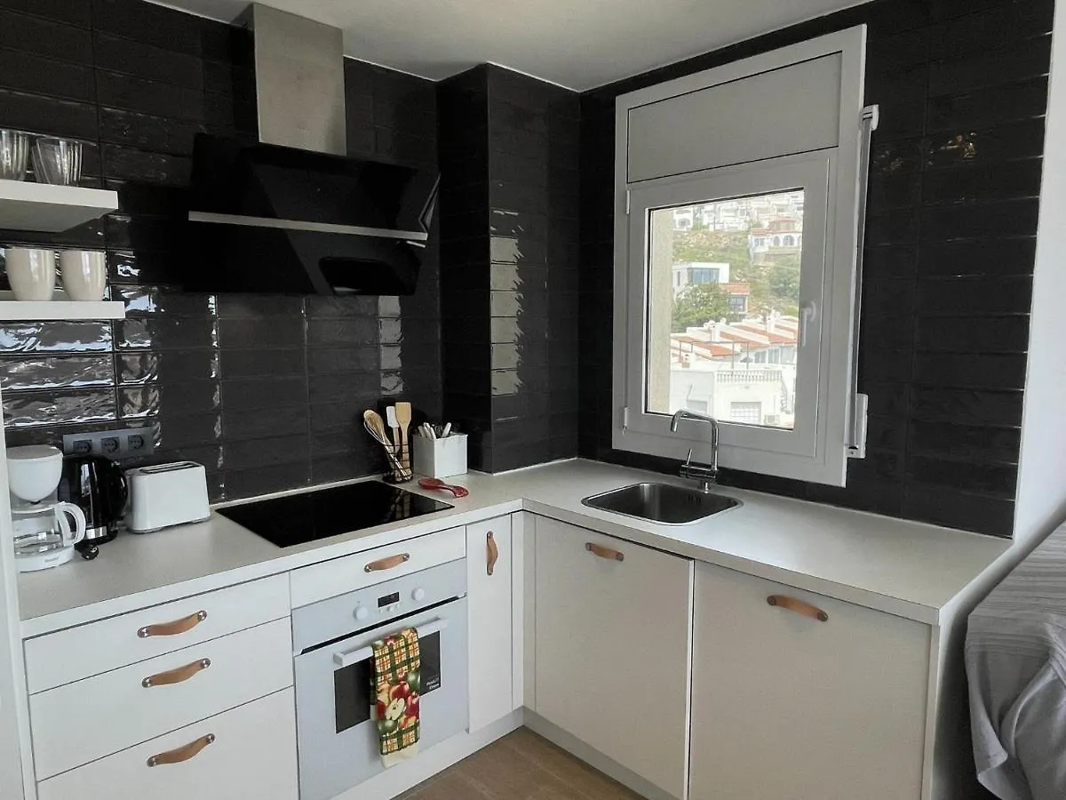 Garbinell Apartment Roses Spain