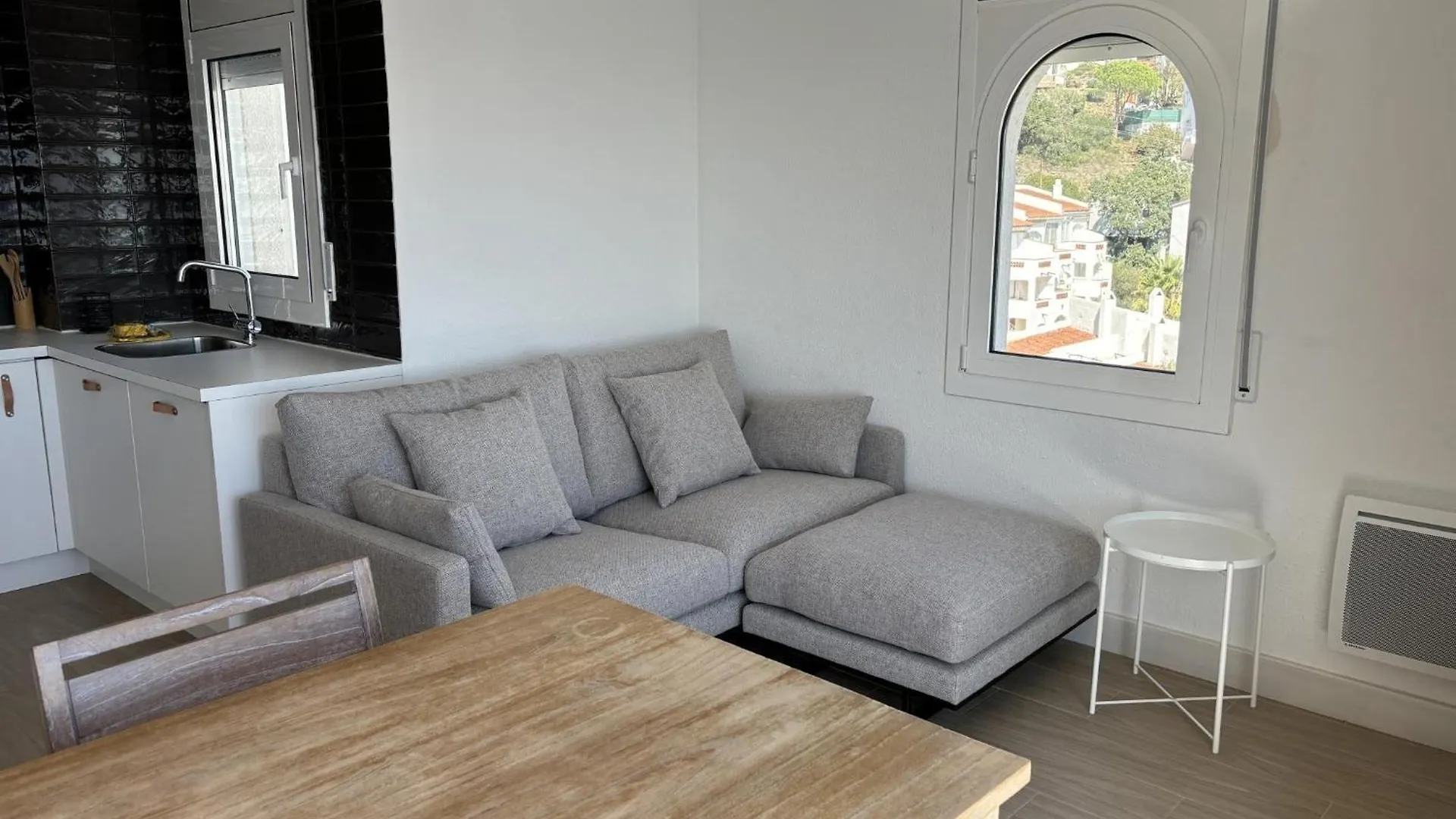 Garbinell Apartment Roses 0*,  Spain