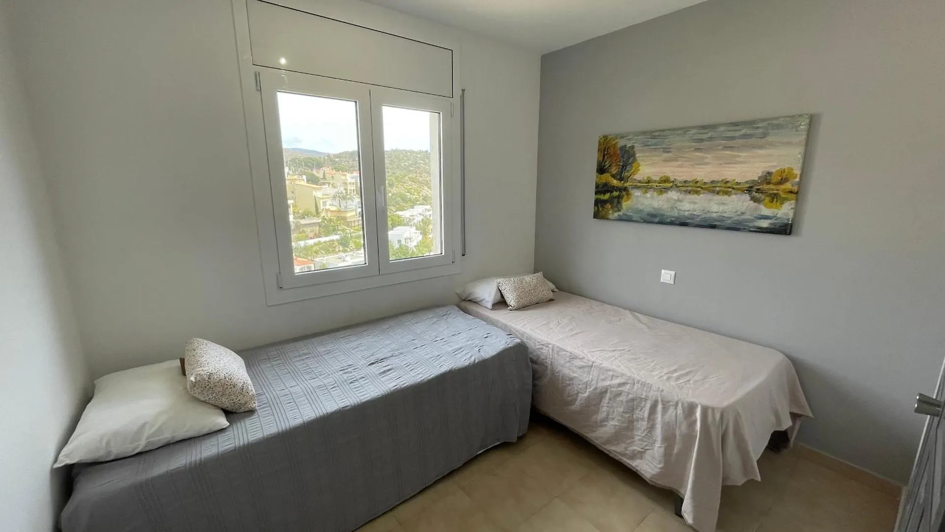 Garbinell Apartment Roses Spain